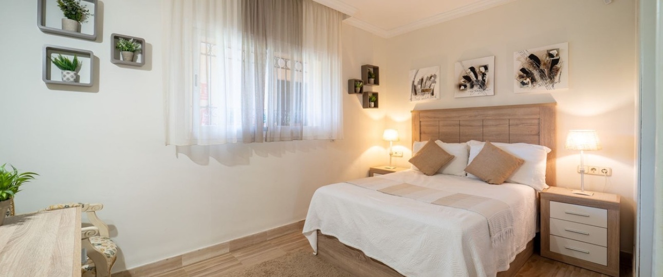 Resale - apartment - Marbella - Elviria