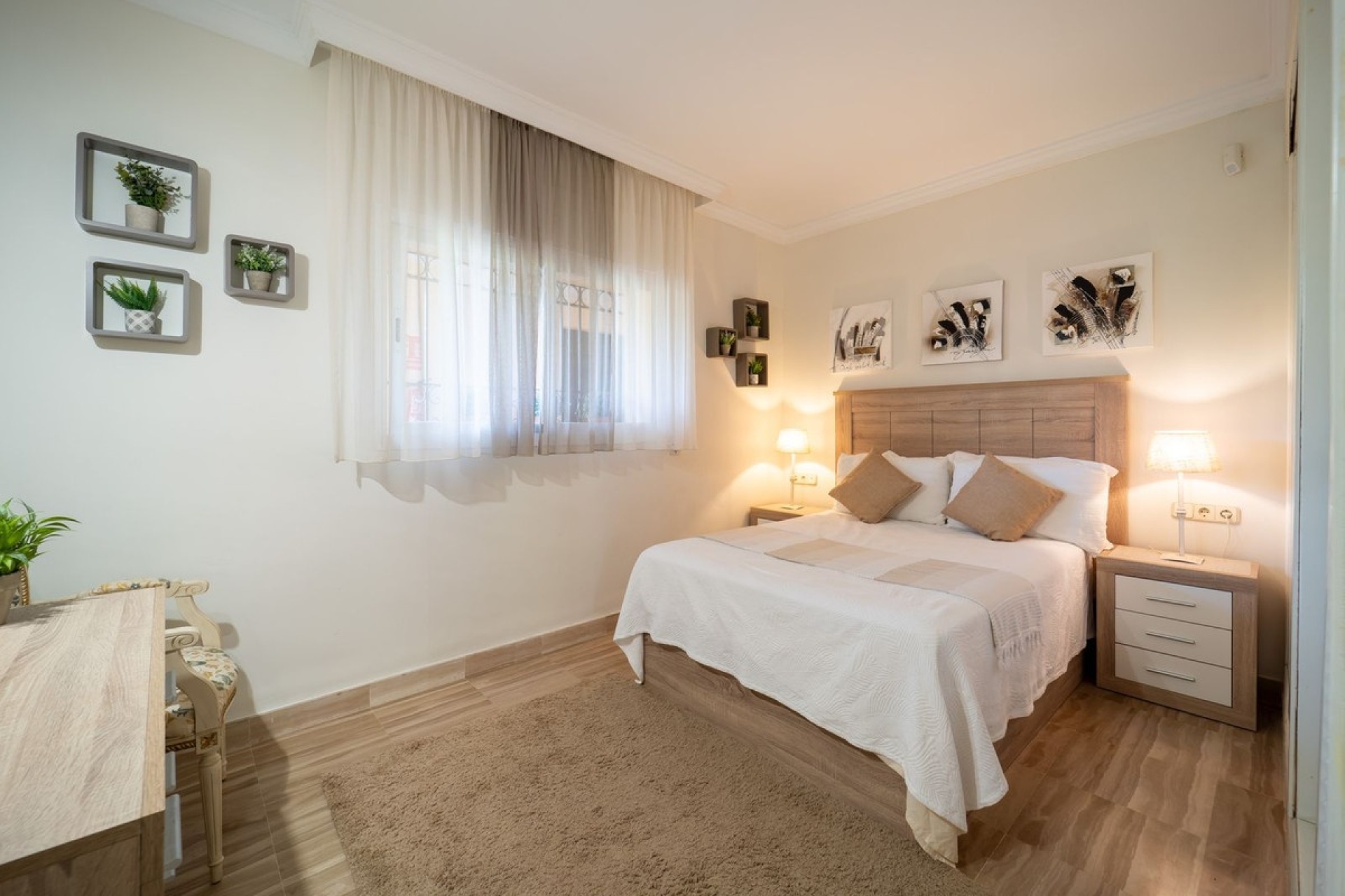 Resale - apartment - Marbella - Elviria