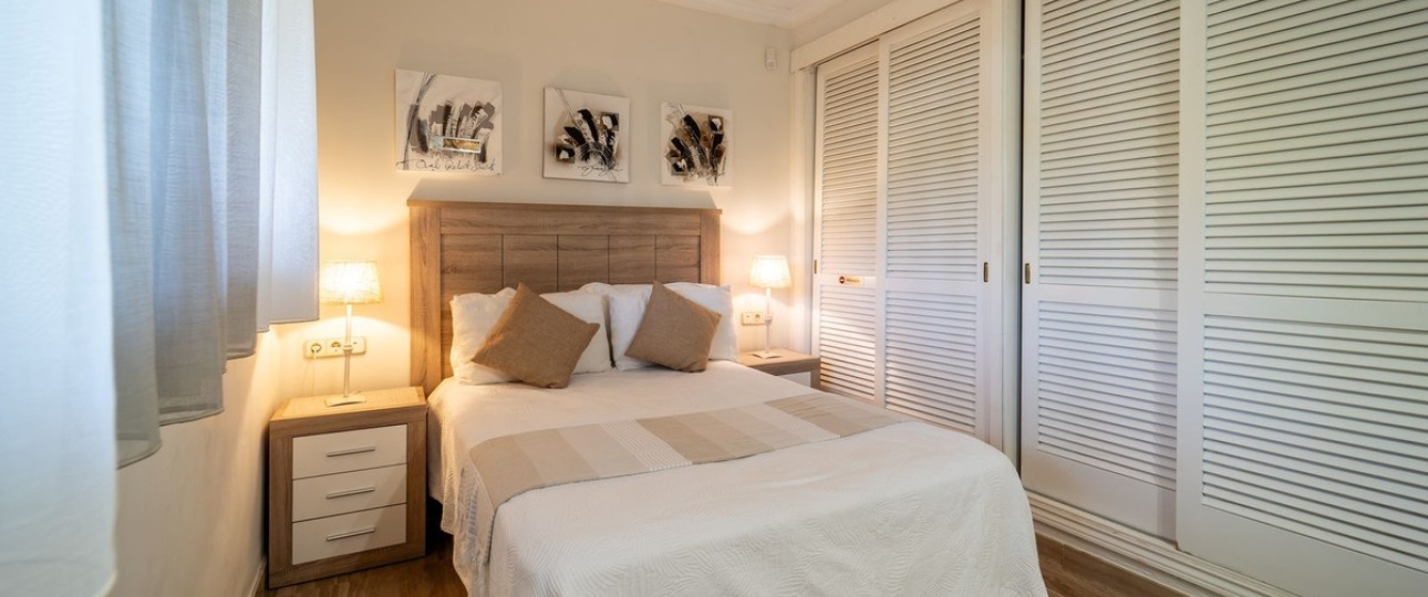 Resale - apartment - Marbella - Elviria
