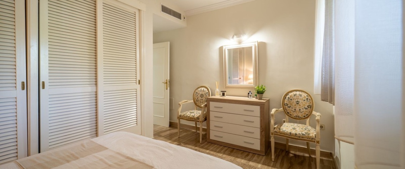 Resale - apartment - Marbella - Elviria