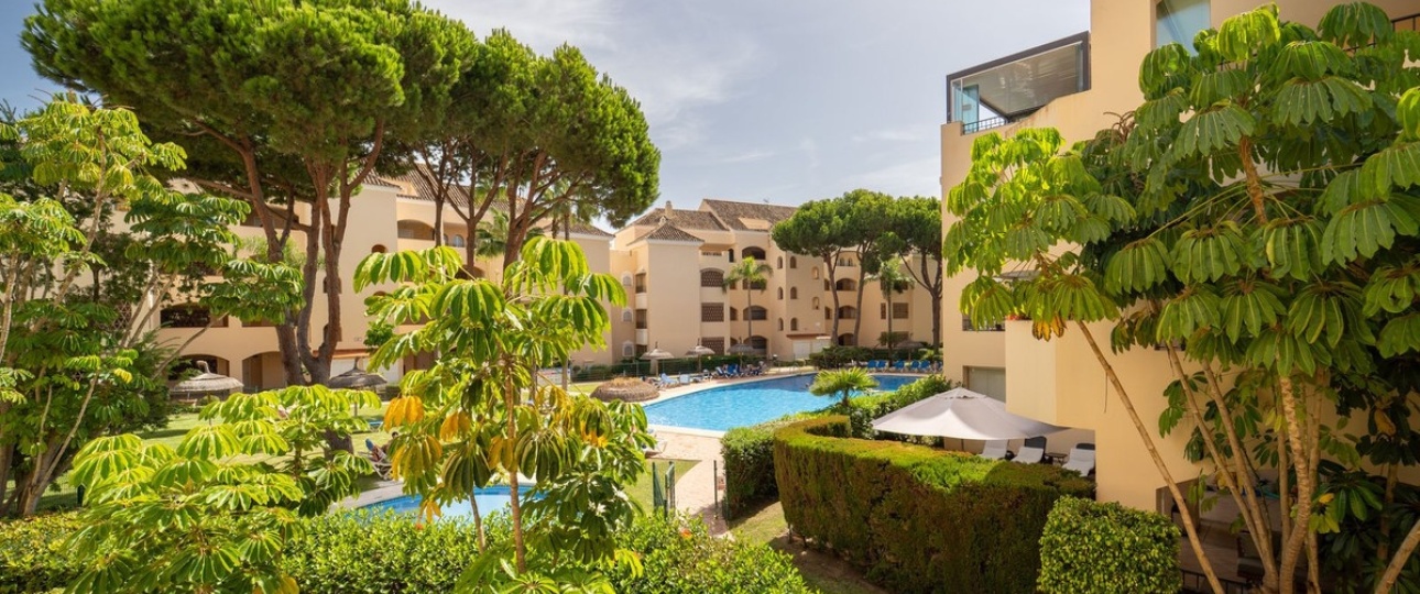 Resale - apartment - Marbella - Elviria