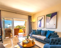 Resale - apartment - Marbella - Elviria
