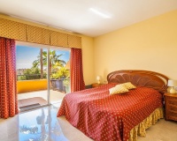 Resale - apartment - Marbella - Elviria