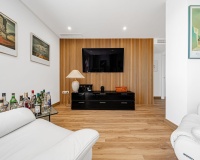 Resale - apartment - Marbella - Elviria