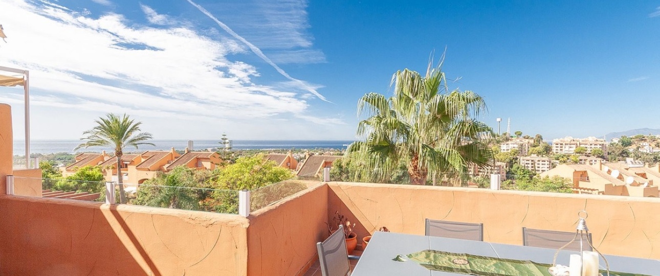Resale - apartment - Marbella - Elviria