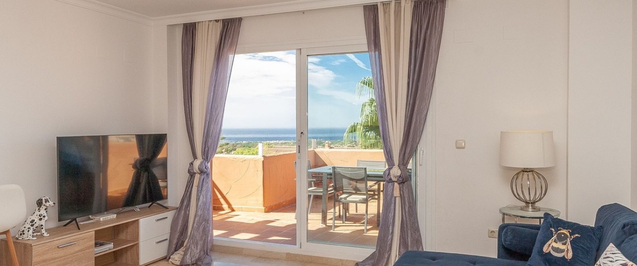 Resale - apartment - Marbella - Elviria