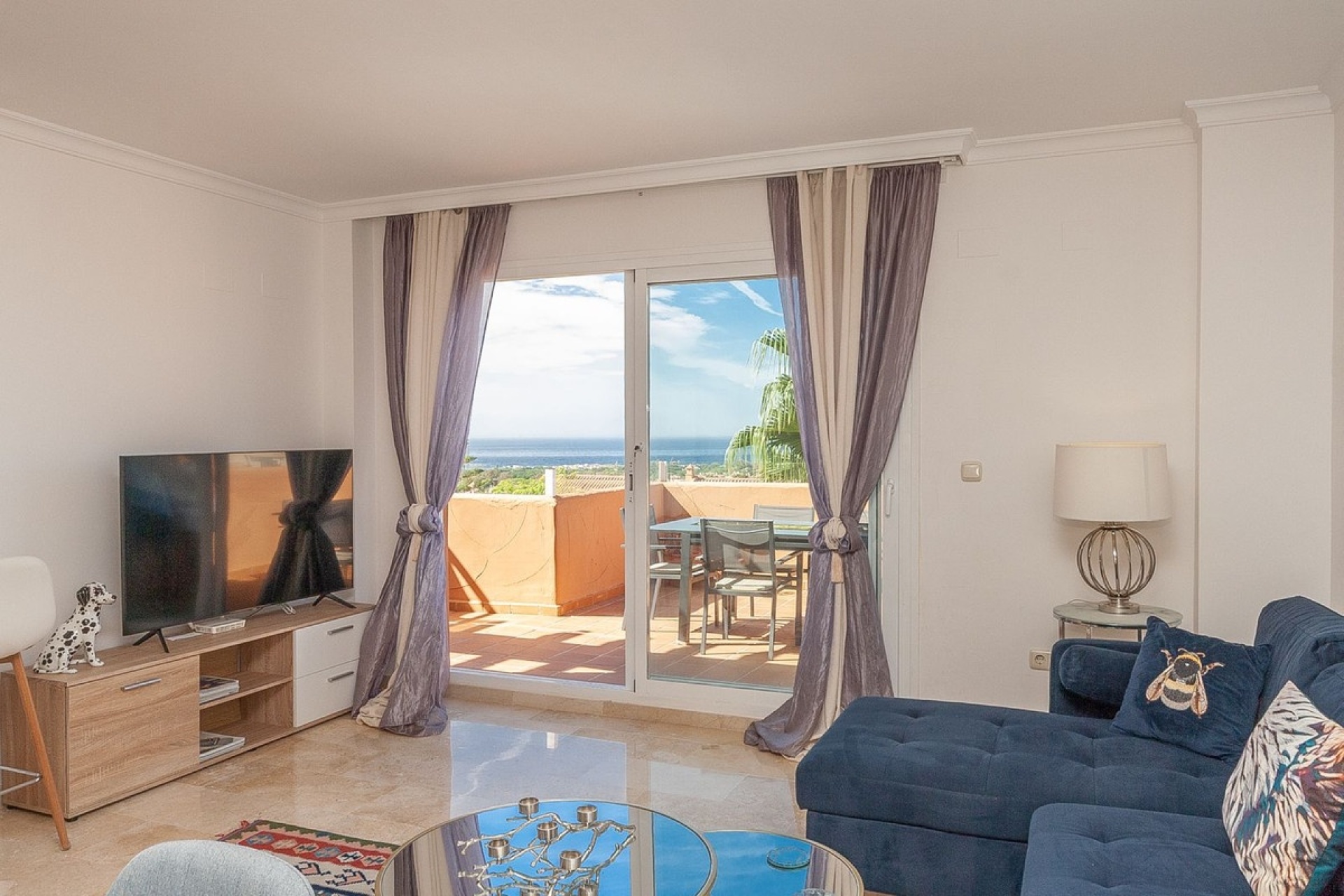 Resale - apartment - Marbella - Elviria