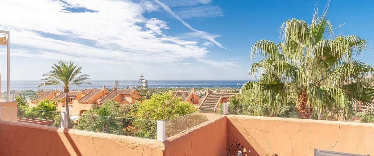 Resale - apartment - Marbella - Elviria