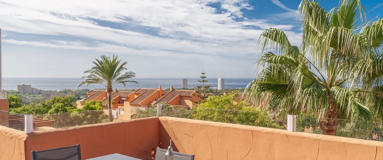 Resale - apartment - Marbella - Elviria