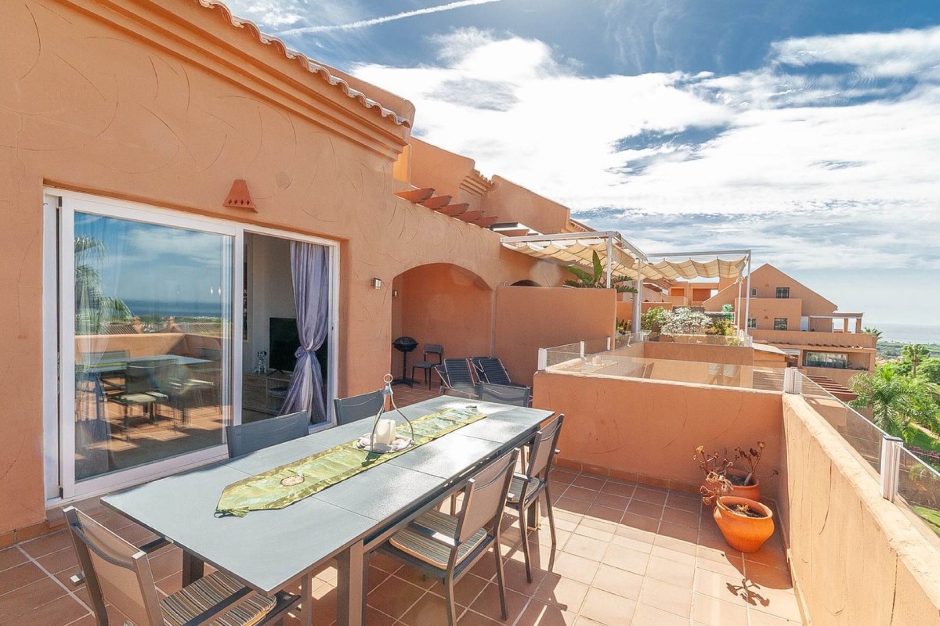 Resale - apartment - Marbella - Elviria