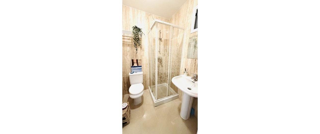 Resale - apartment - Marbella - Elviria