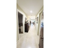 Resale - apartment - Marbella - Elviria
