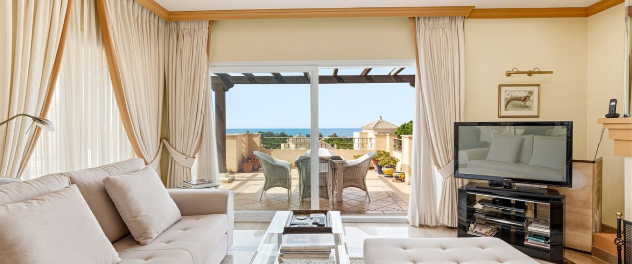 Resale - apartment - Marbella - Elviria