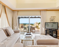 Resale - apartment - Marbella - Elviria