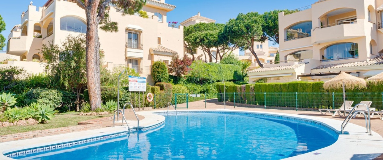 Resale - apartment - Marbella - Elviria