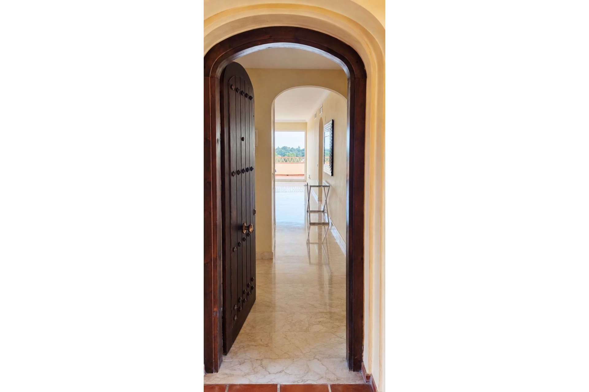 Resale - apartment - Marbella - Elviria