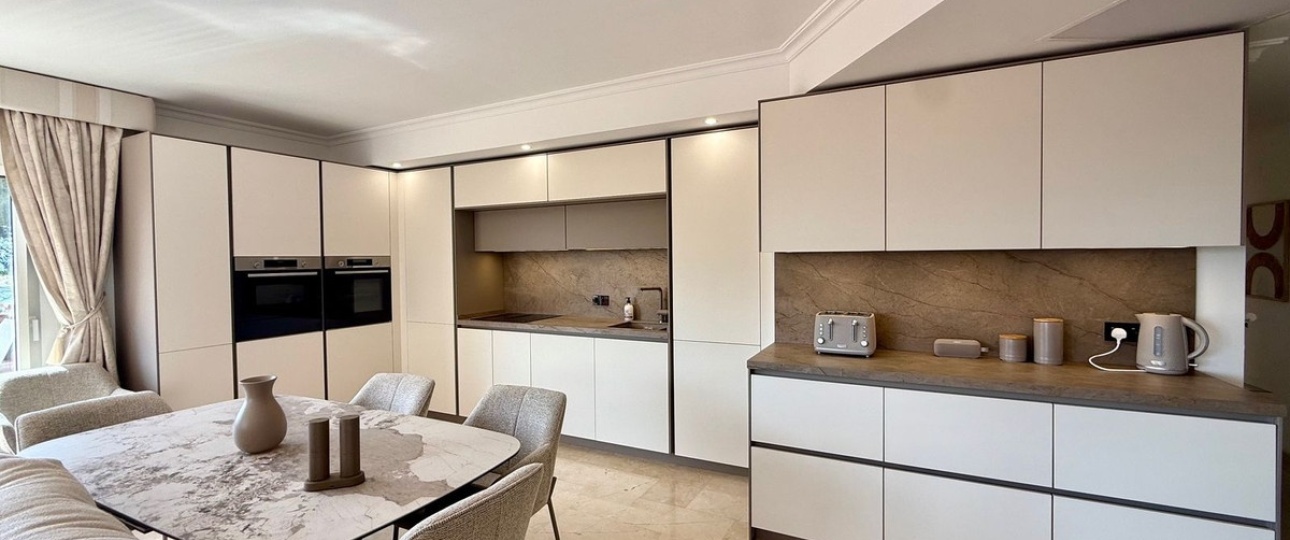 Resale - apartment - Marbella - Elviria