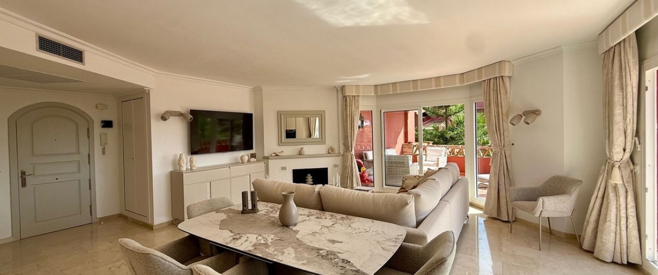 Resale - apartment - Marbella - Elviria