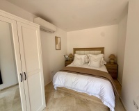 Resale - apartment - Marbella - Elviria