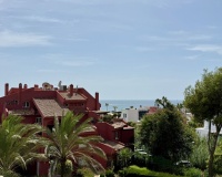 Resale - apartment - Marbella - Elviria