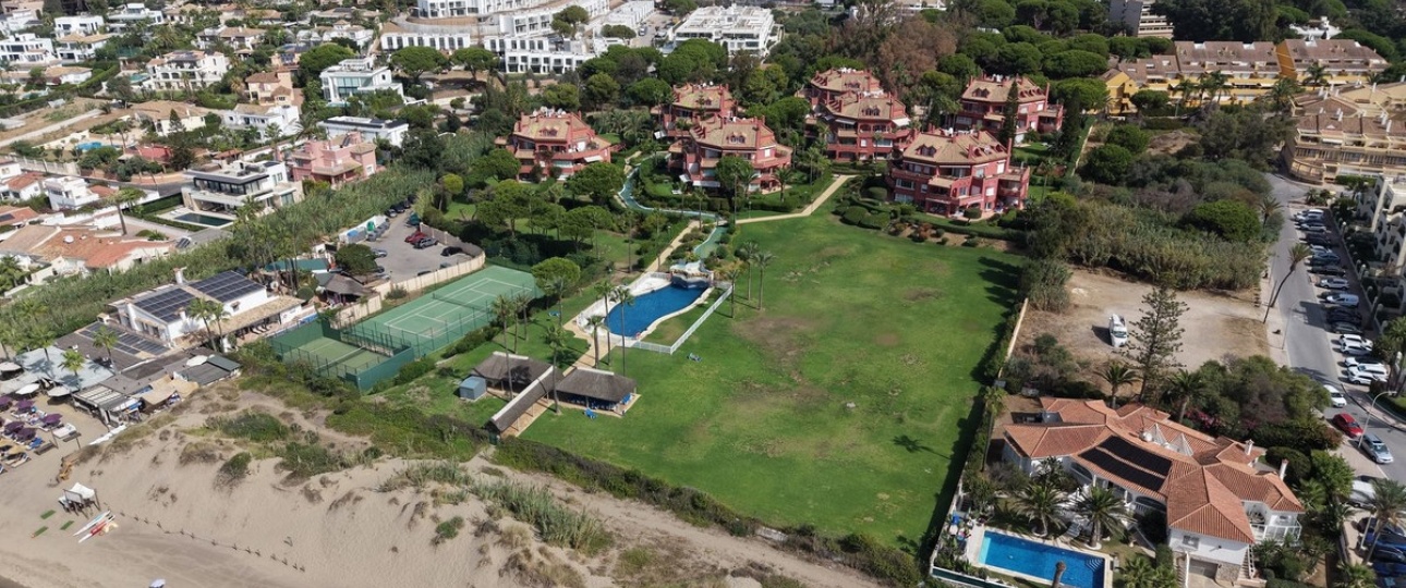 Resale - apartment - Marbella - Elviria