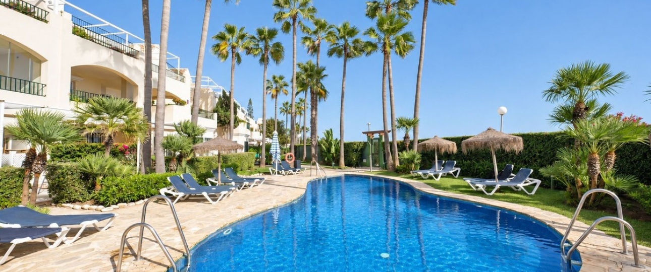 Resale - apartment - Marbella - Elviria