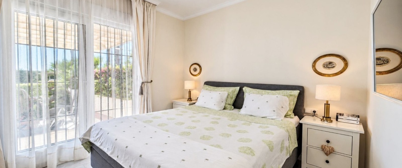 Resale - apartment - Marbella - Elviria