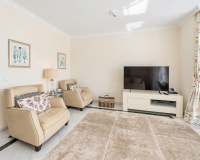 Resale - apartment - Marbella - Elviria