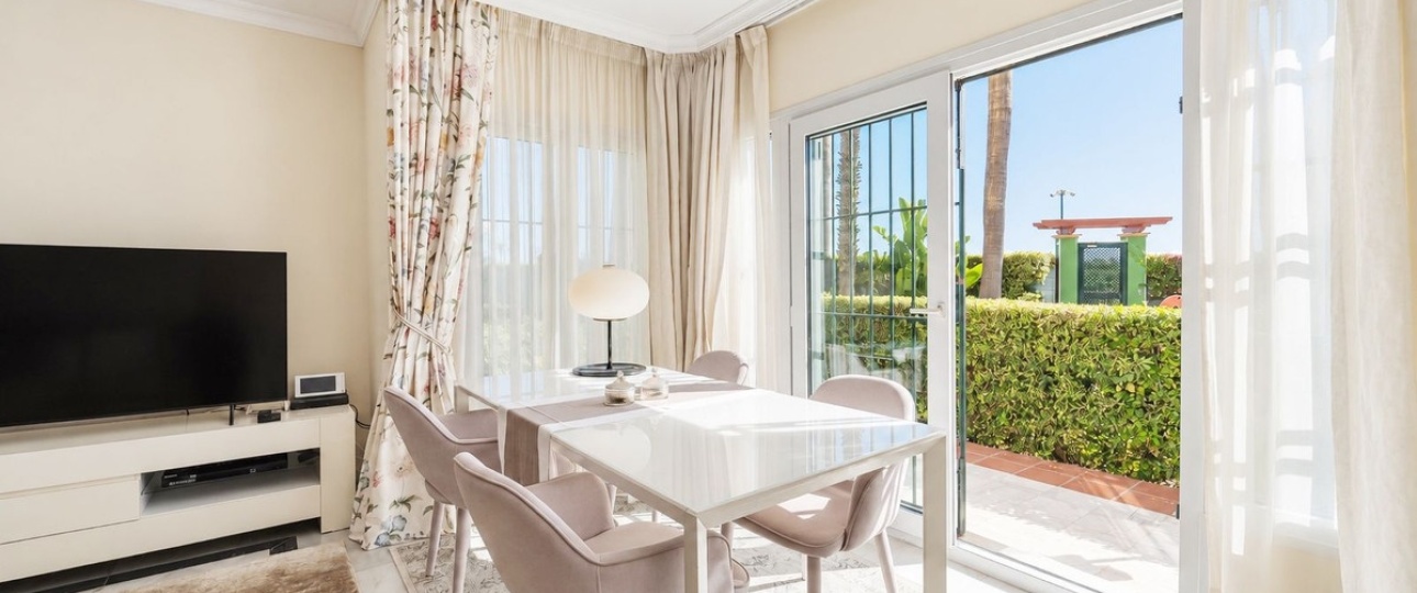 Resale - apartment - Marbella - Elviria