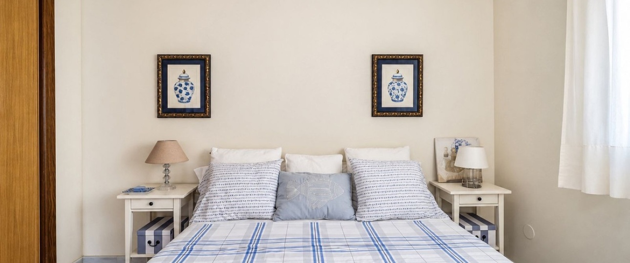 Resale - apartment - Marbella - Elviria