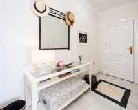 Resale - apartment - Marbella - Elviria
