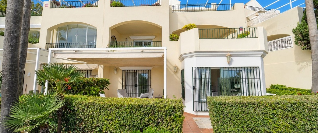 Resale - apartment - Marbella - Elviria
