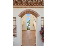 Resale - apartment - Marbella - Elviria