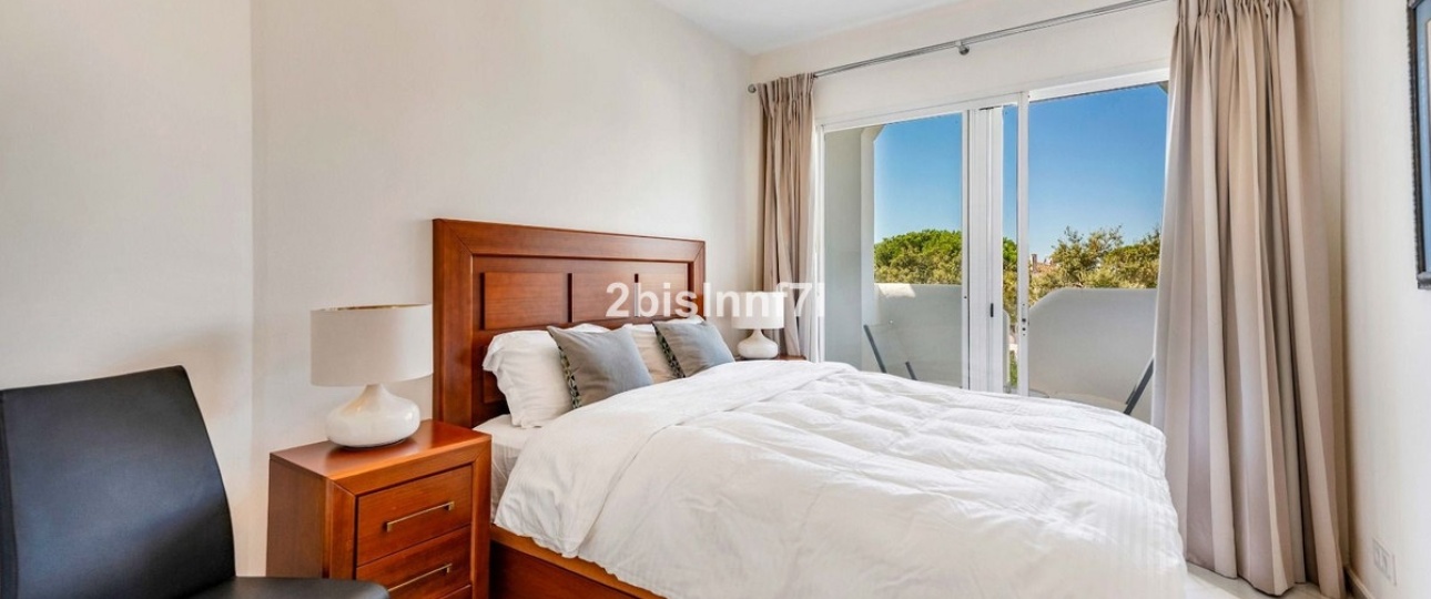 Resale - apartment - Marbella - Elviria