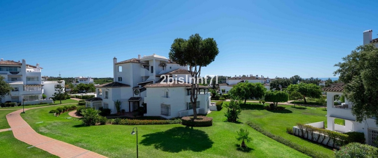 Resale - apartment - Marbella - Elviria