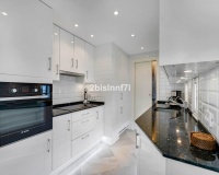 Resale - apartment - Marbella - Elviria