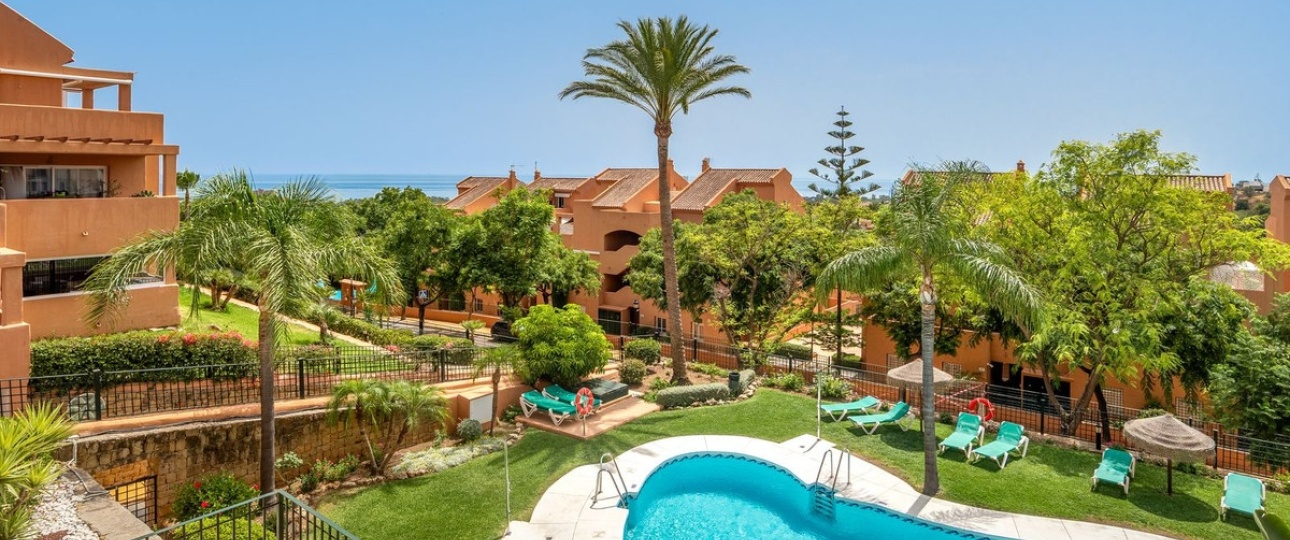 Resale - apartment - Marbella - Elviria