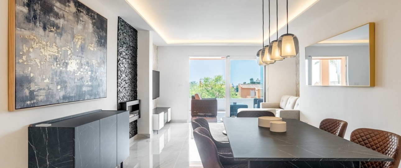 Resale - apartment - Marbella - Elviria