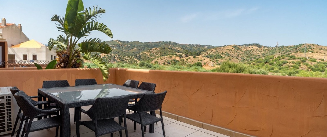 Resale - apartment - Marbella - Elviria