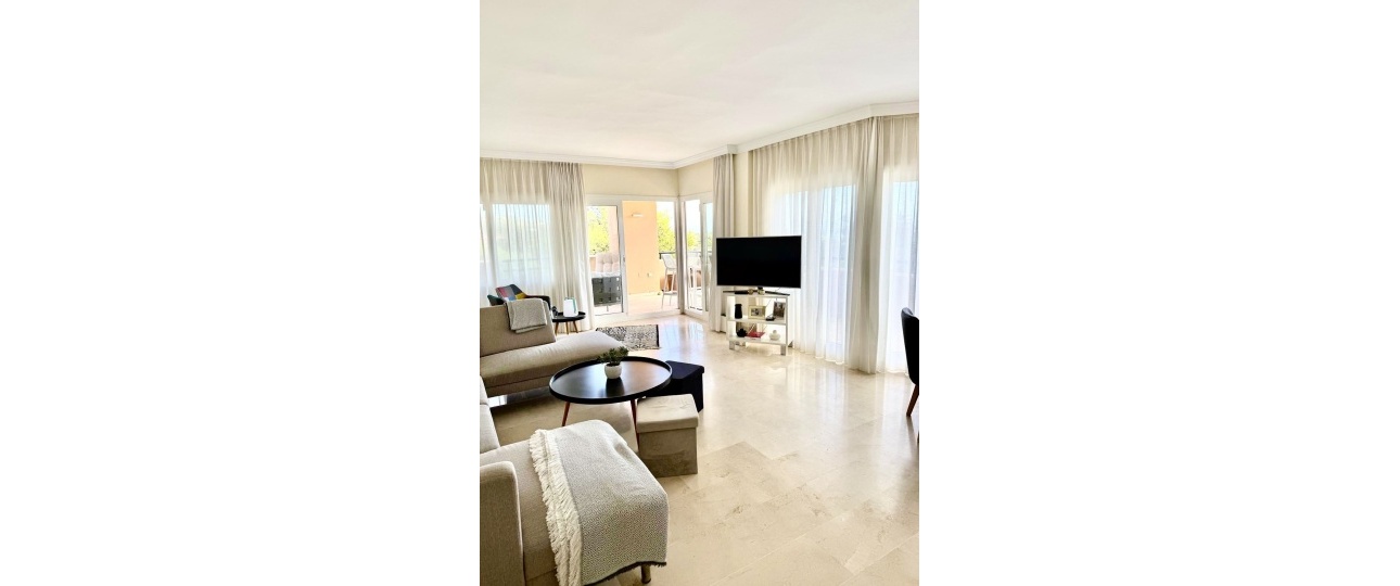Resale - apartment - Marbella - Elviria
