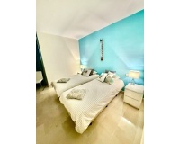 Resale - apartment - Marbella - Elviria