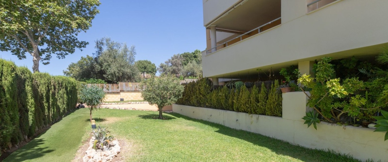 Resale - apartment - Marbella - Elviria