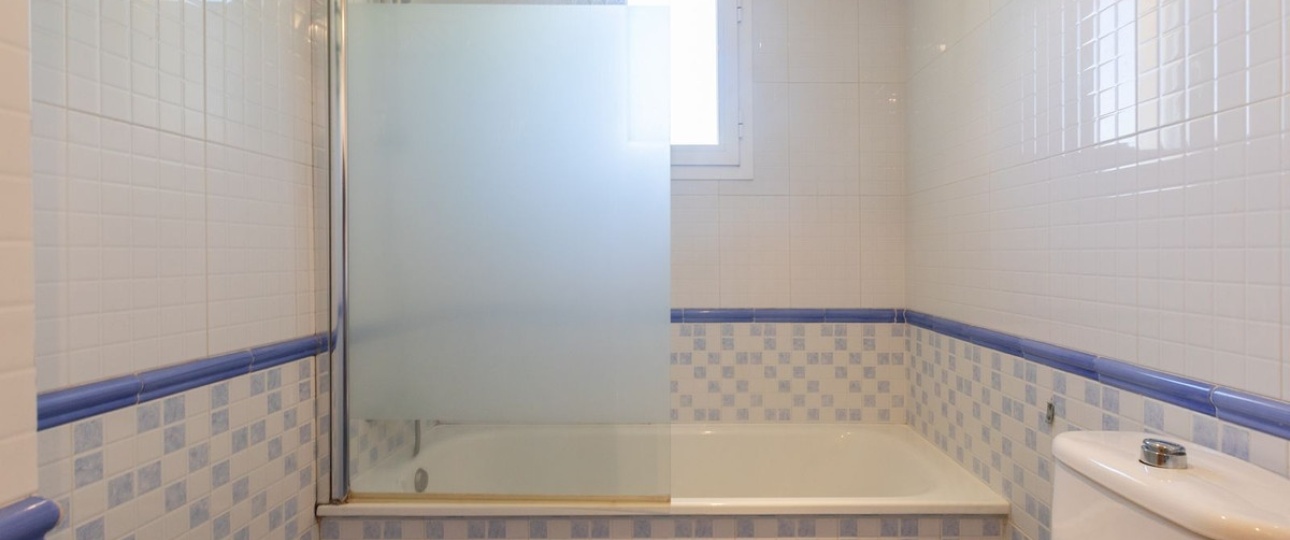 Resale - apartment - Marbella - Elviria