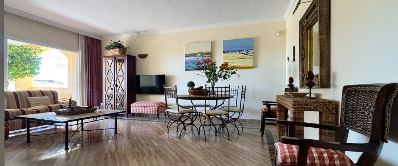 Resale - apartment - Marbella - Elviria