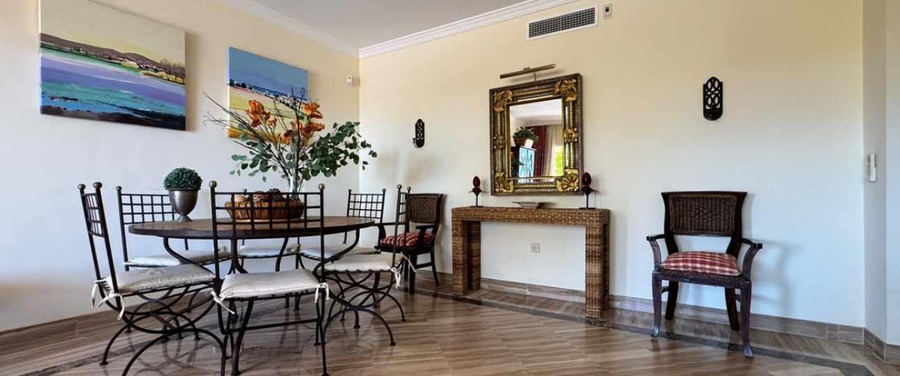 Resale - apartment - Marbella - Elviria