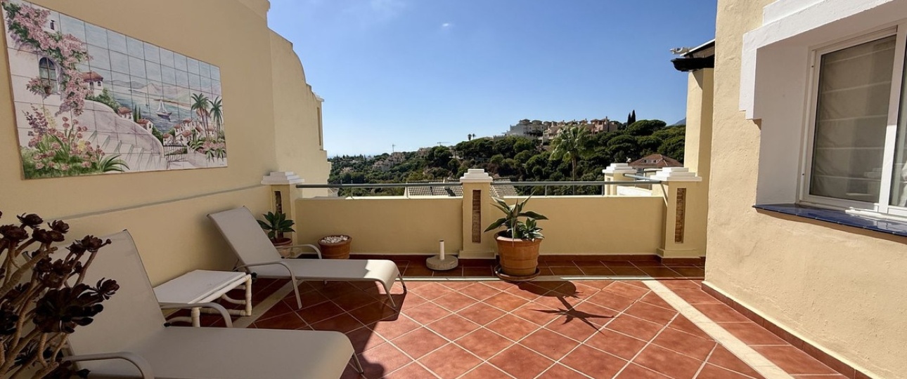 Resale - apartment - Marbella - Elviria