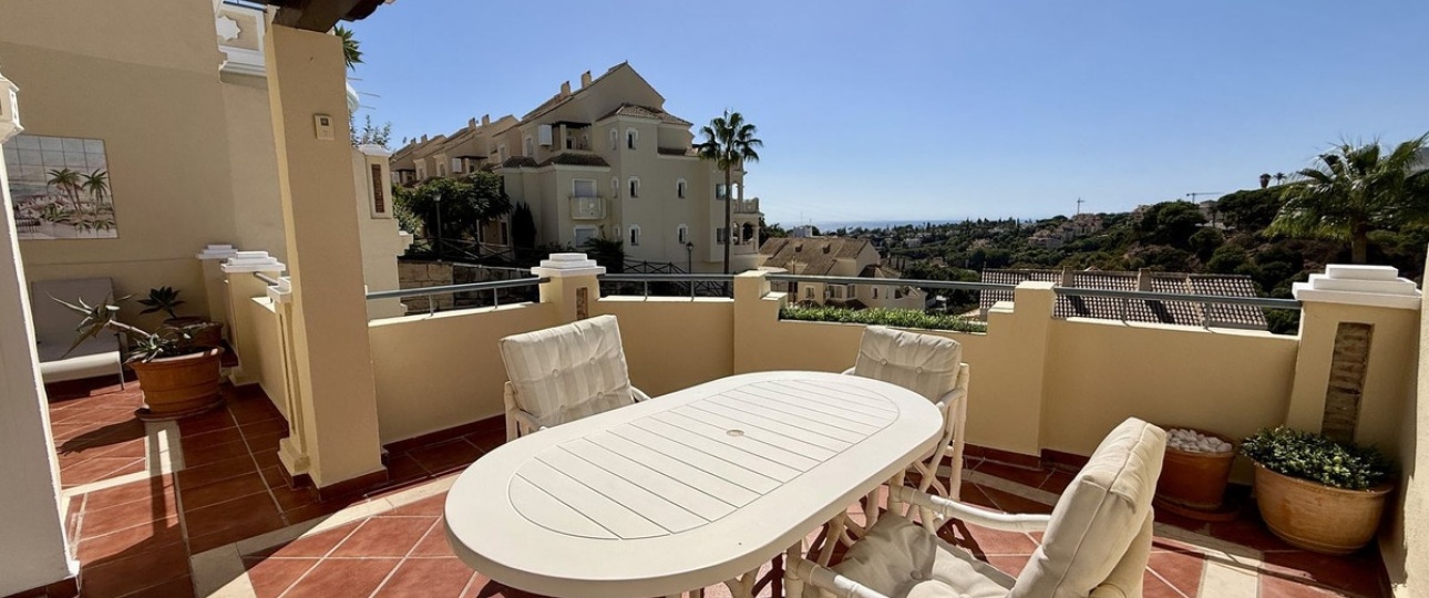 Resale - apartment - Marbella - Elviria