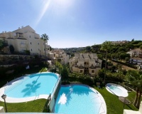 Resale - apartment - Marbella - Elviria