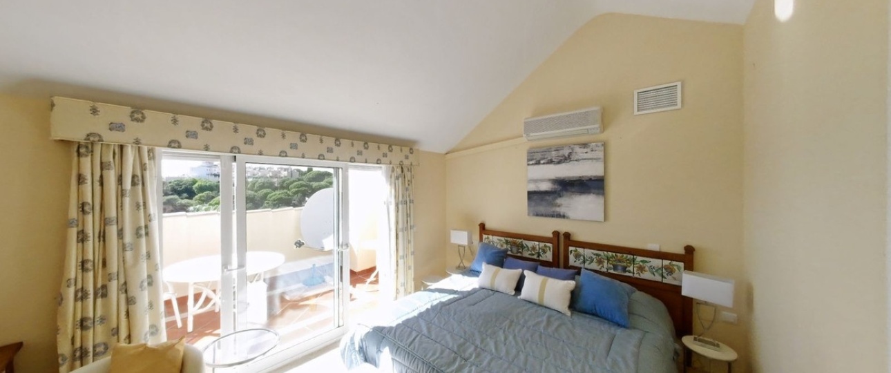 Resale - apartment - Marbella - Elviria