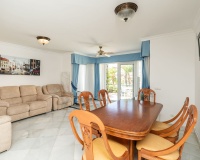 Resale - apartment - Marbella - Elviria